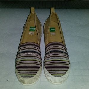 Shoe Cougar slip on. Brown,Tan,Cream,Strips